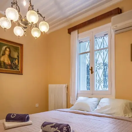 Elegant Private In The Heart Of The 200m From The Holiday home