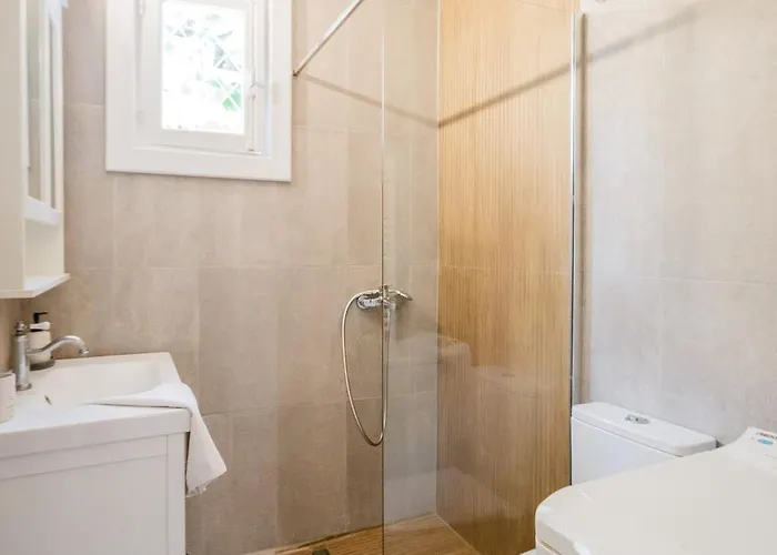 Gigi Star Elegant Private In The Heart Of The 200m From The *