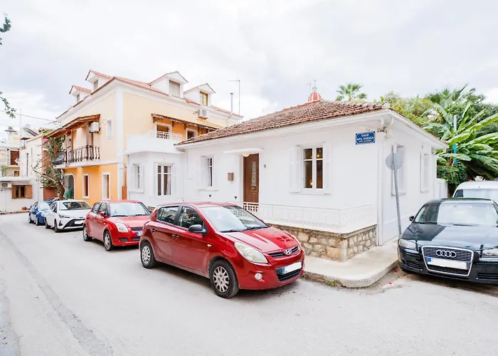 Gigi Star Elegant Private In The Heart Of The 200m From The *